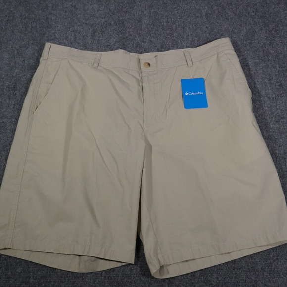 Columbia Mens 40 Regular Beige Casual Chino Shorts Comfort Outdoor New - Picture 1 of 8